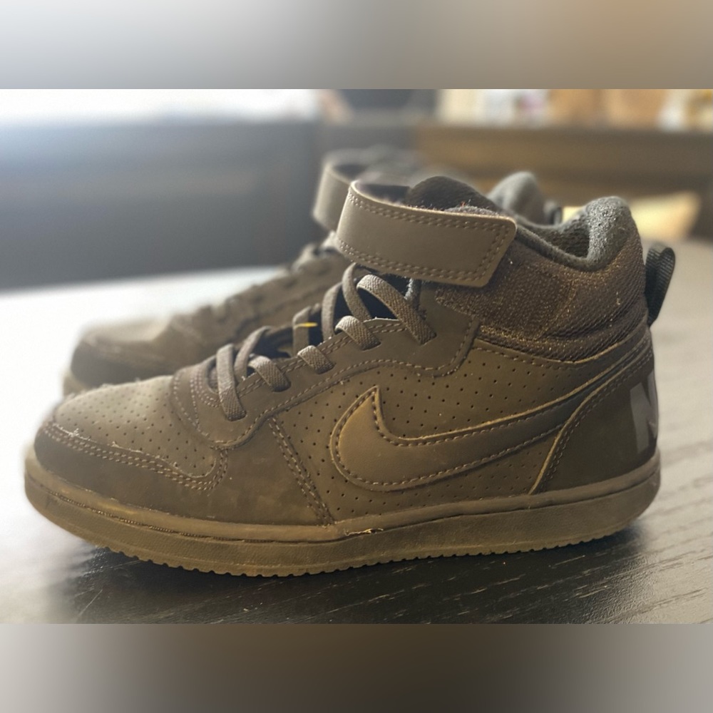 Nike Sneakers Boys Size 1.5 black